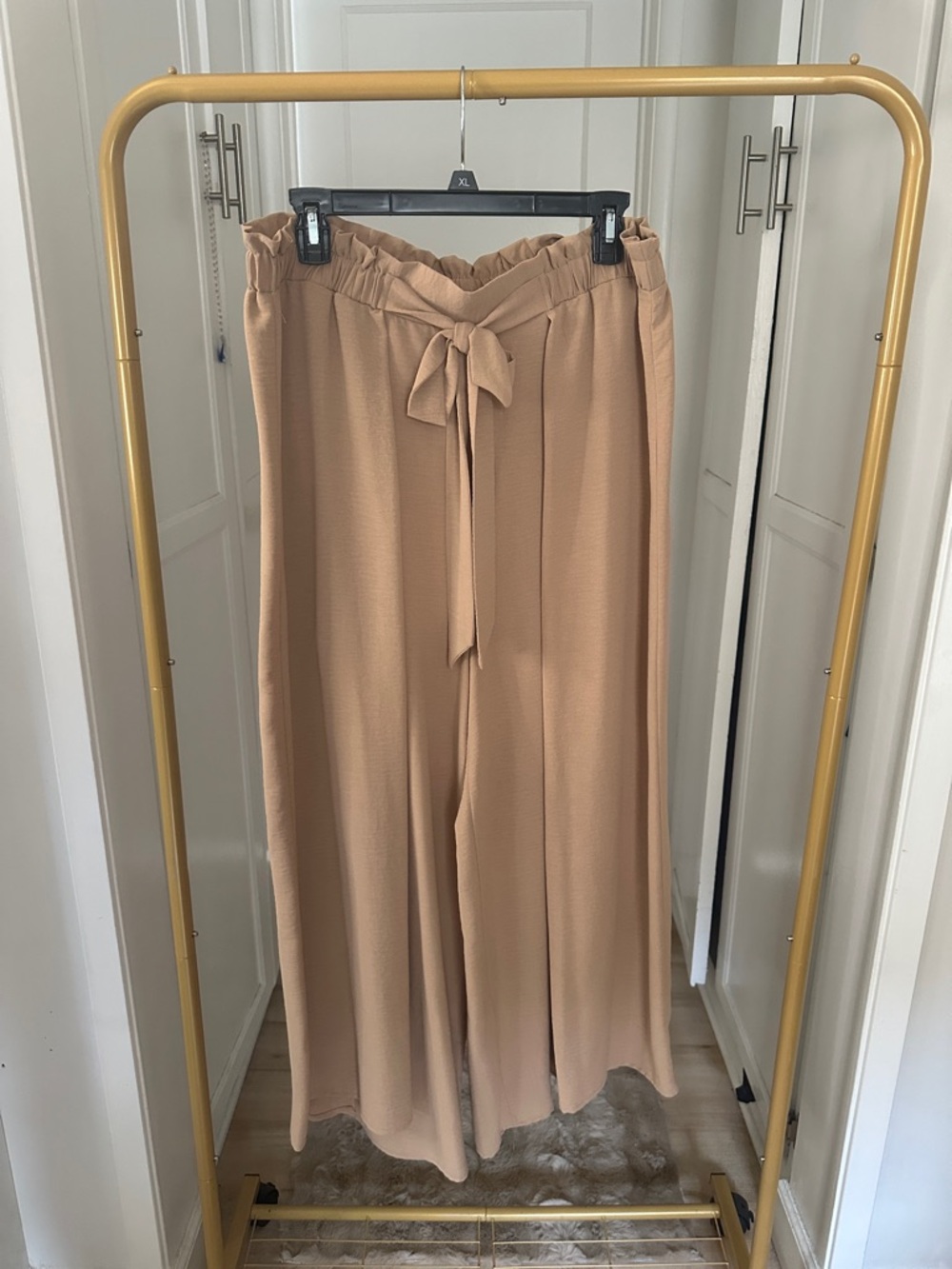 Simplee Apparel Wide-Leg Paperbag Pants in Beige